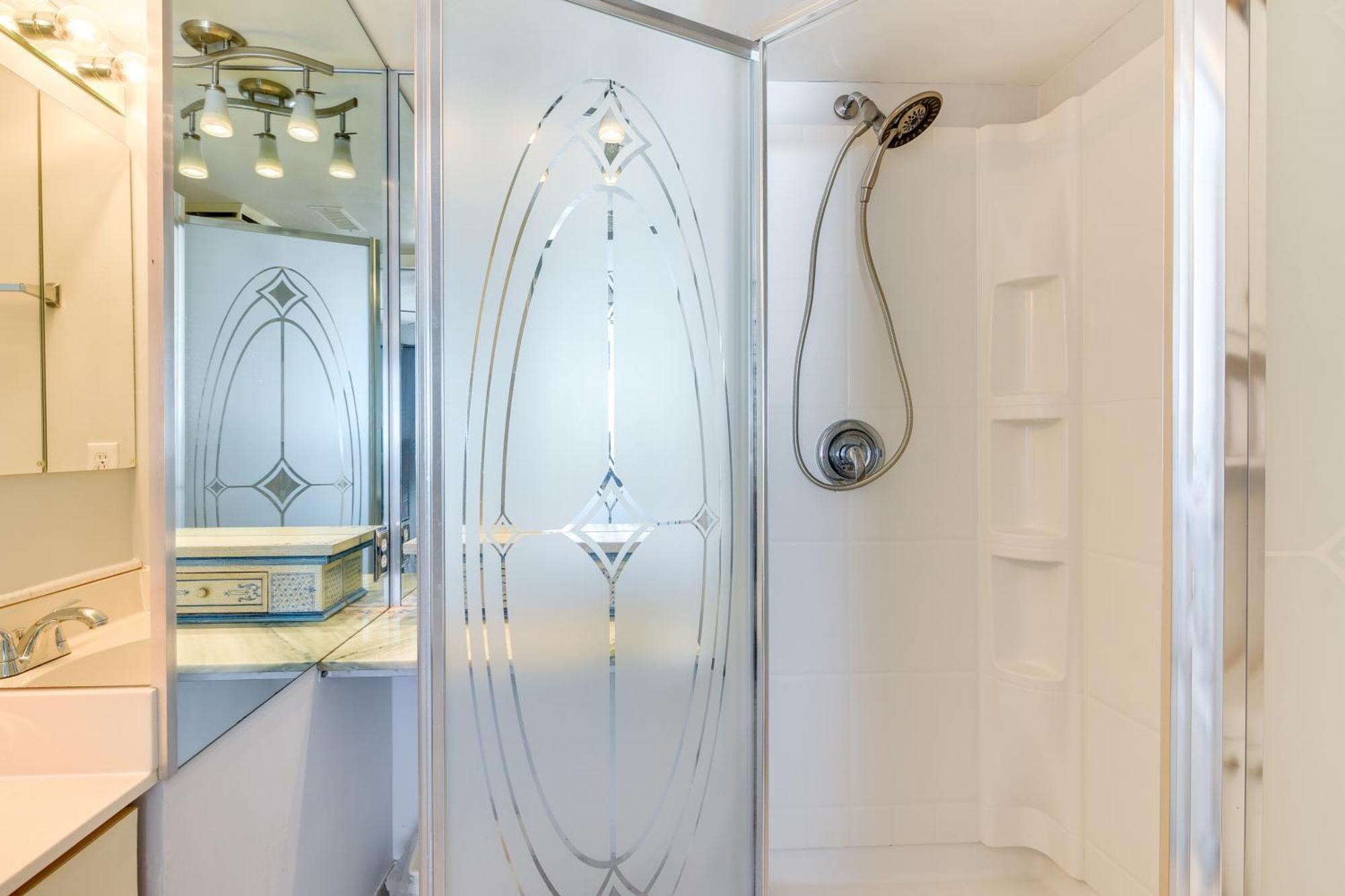 Oceanfront North Myrtle Beach Condo With Indoor Pool ภายนอก รูปภาพ